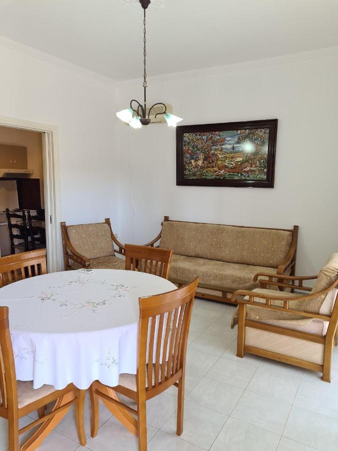 Grand Apartment Néa Khilí Exterior foto